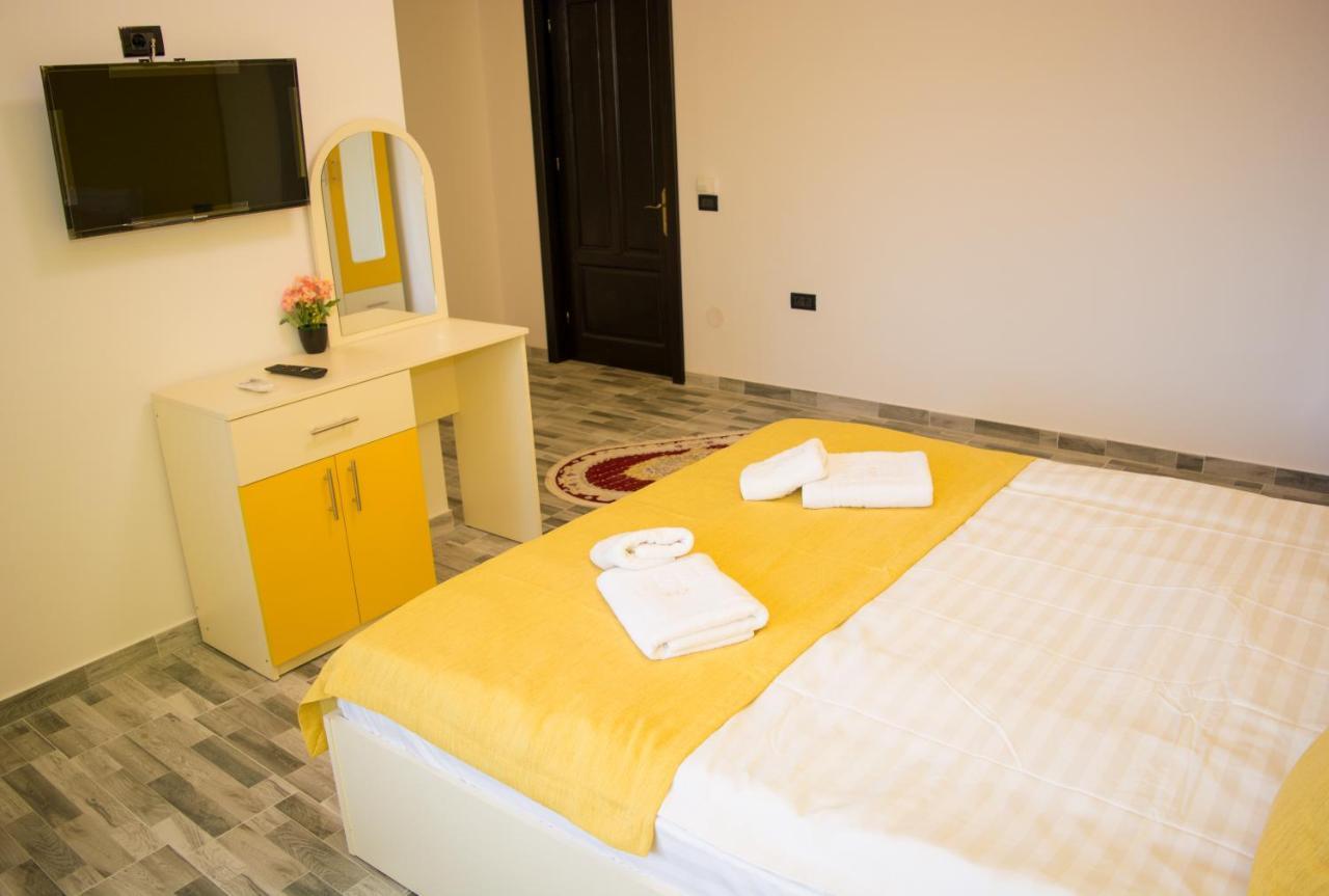 לינה וארוחת בוקר Călimăneşti Casa Erk מראה חיצוני תמונה