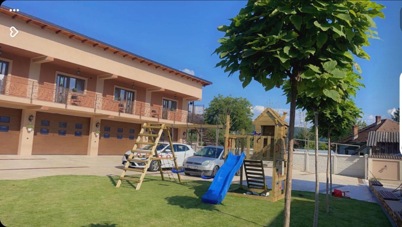 לינה וארוחת בוקר Călimăneşti Casa Erk מראה חיצוני תמונה