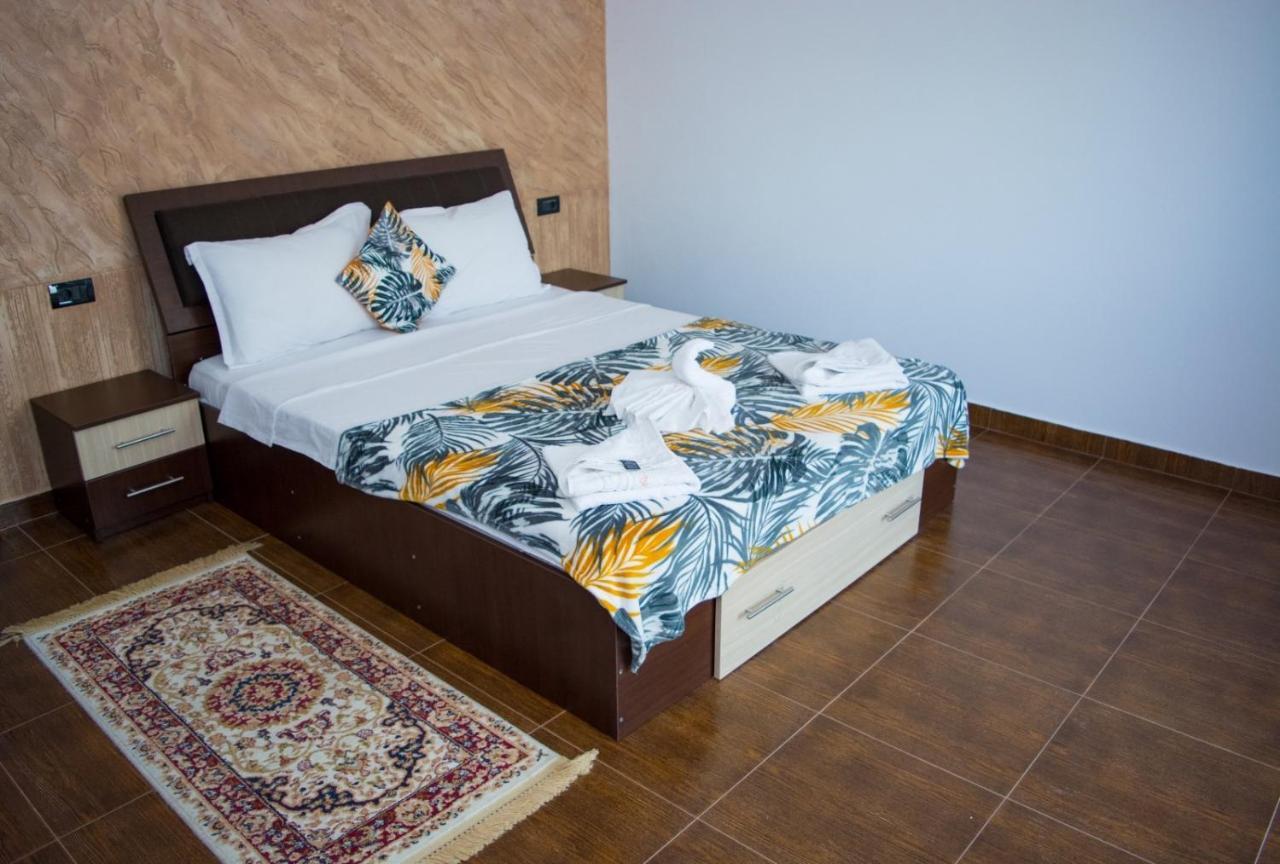 לינה וארוחת בוקר Călimăneşti Casa Erk מראה חיצוני תמונה