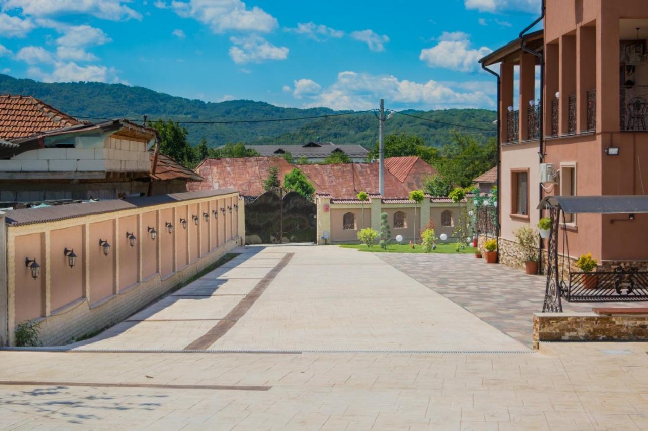 לינה וארוחת בוקר Călimăneşti Casa Erk מראה חיצוני תמונה