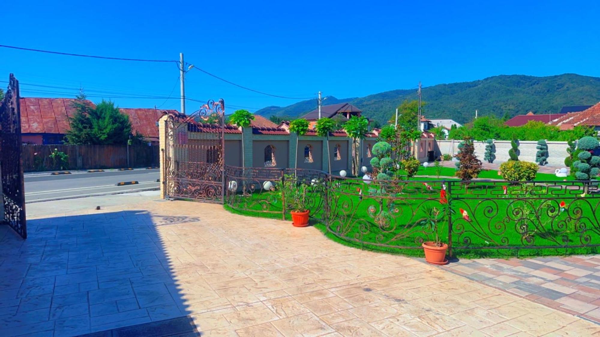 לינה וארוחת בוקר Călimăneşti Casa Erk מראה חיצוני תמונה