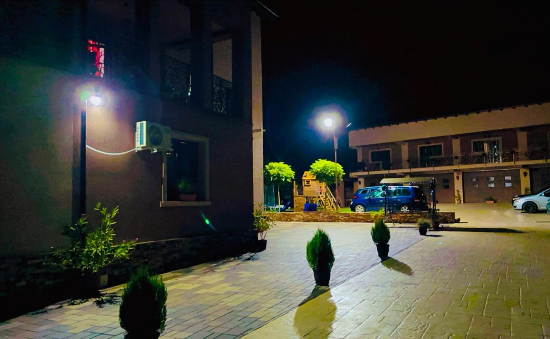 לינה וארוחת בוקר Călimăneşti Casa Erk מראה חיצוני תמונה